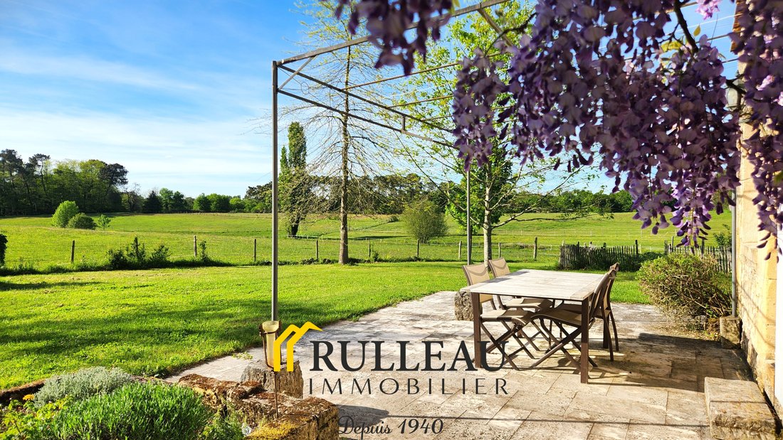 Estate in Nord Est, Saint-André-de-Cubzac, France 3 - 17730221