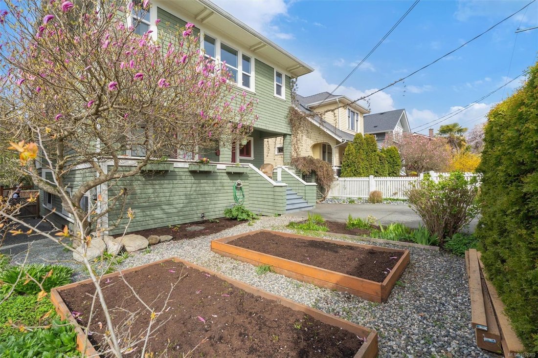 House in Victoria, British Columbia, Canada 5 - 17731083