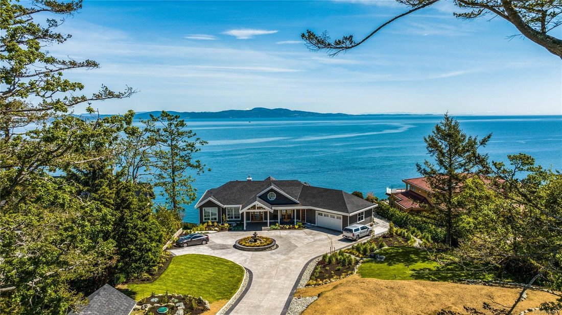 House in Saanich, British Columbia, Canada 1 - 17731106