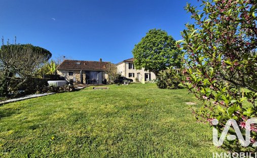 House in Doulezon, Nouvelle-Aquitaine, France 1