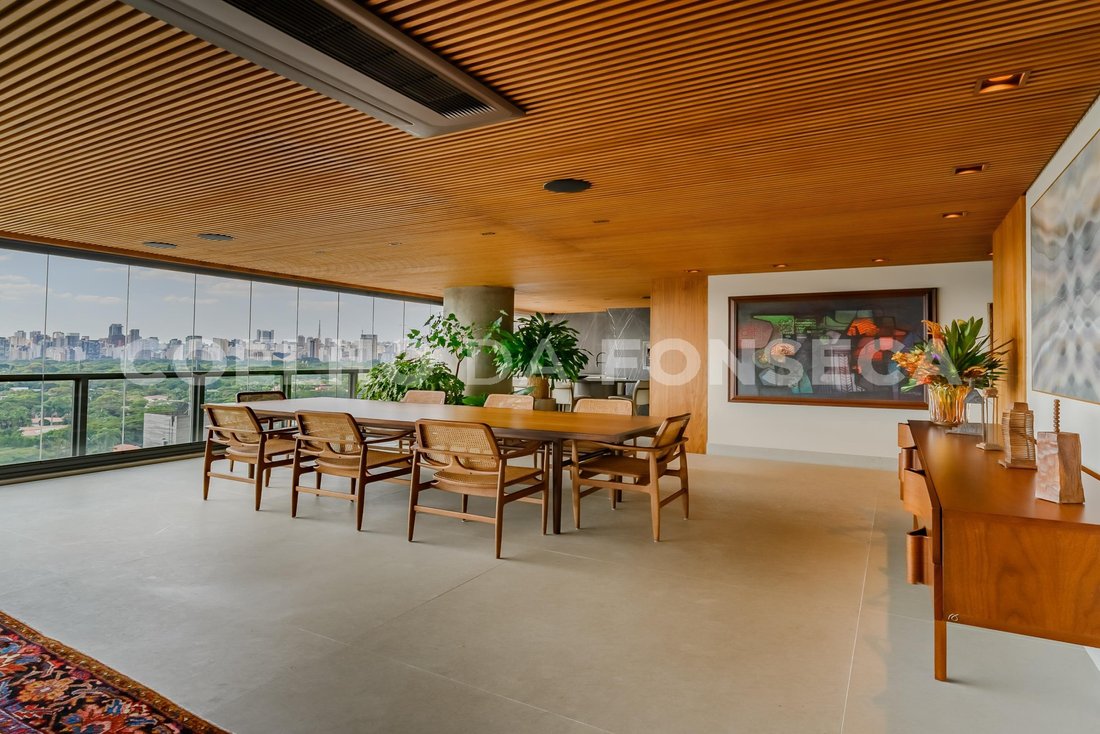 Condo in São Paulo, State of São Paulo, Brazil 1 - 17732162