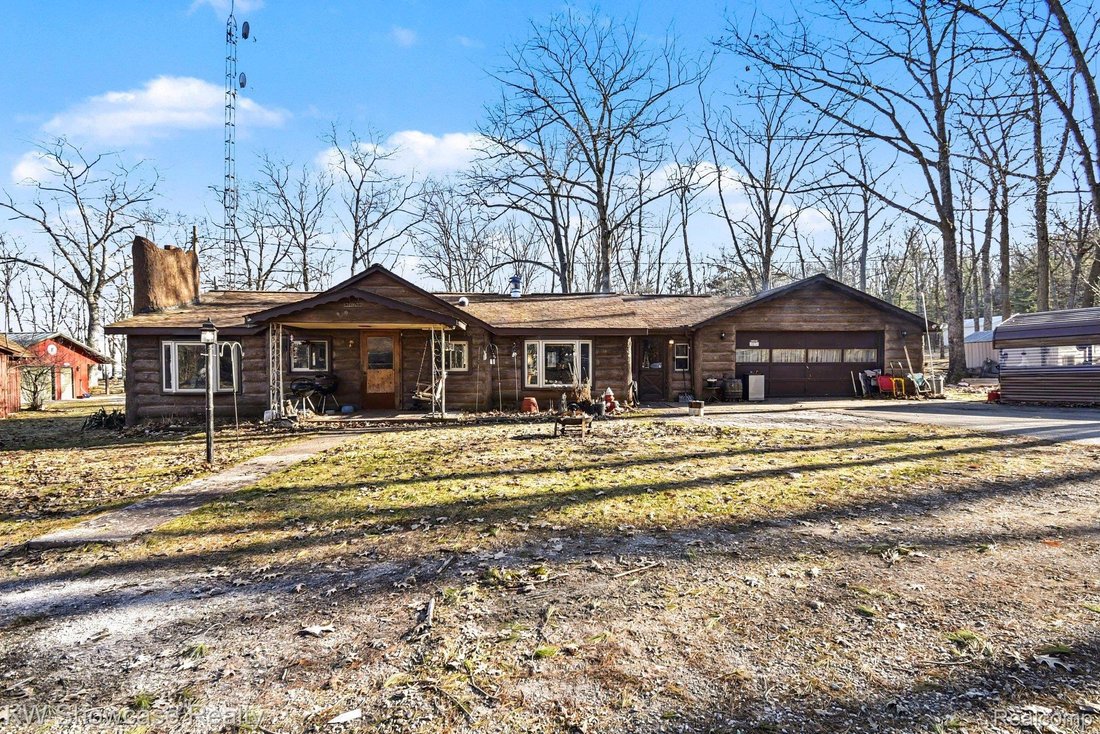 House in Hubbard Lake, Michigan, United States 3 - 17728477
