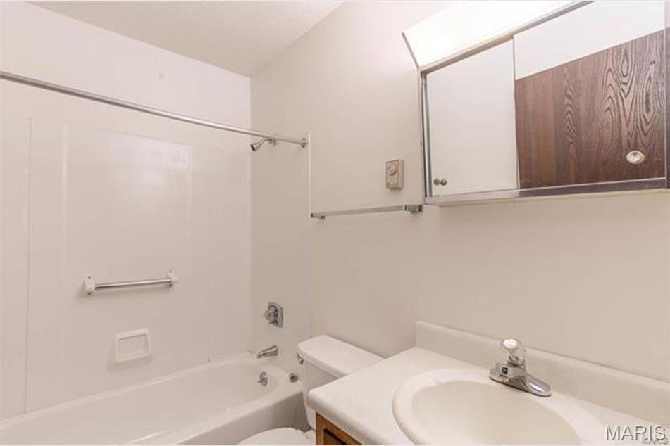 Townhouse in Poplar Bluff, Missouri, United States 5 - 17729545