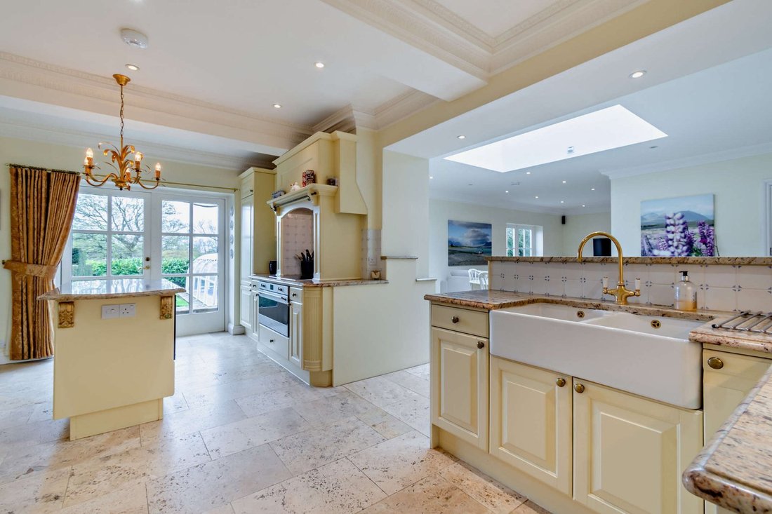 House in Tower Hill, Southwater, England 4 - 17730801