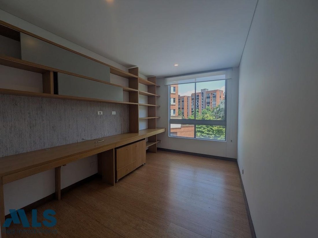 Apartment in Medellín, Antioquia, Colombia 3 - 17727417