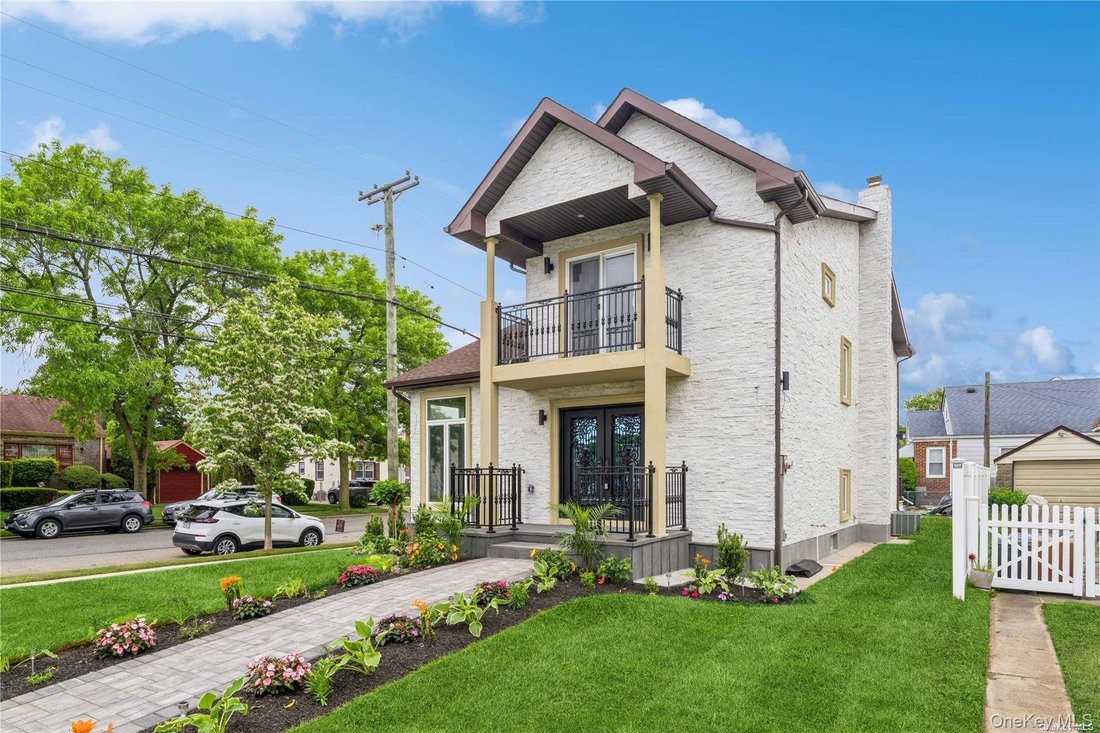 House in New York, New York, United States 5 - 17728496