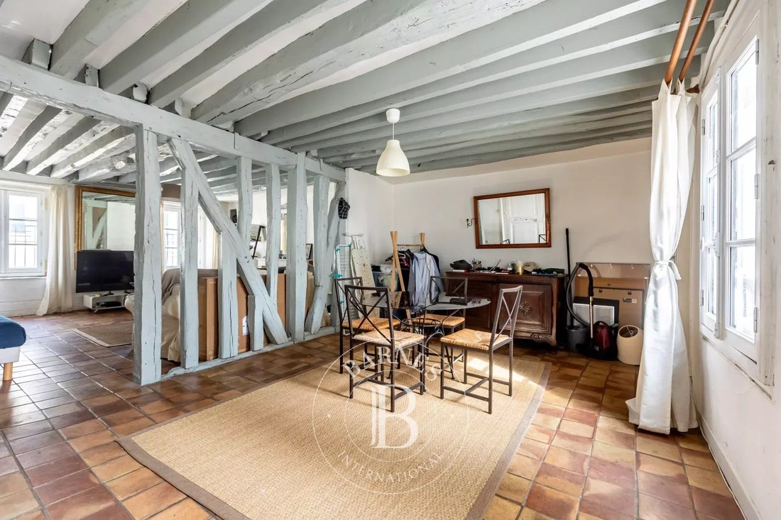 Apartment in Les Halles, Paris 1er Arrondissement, Paris 2 - 17676808