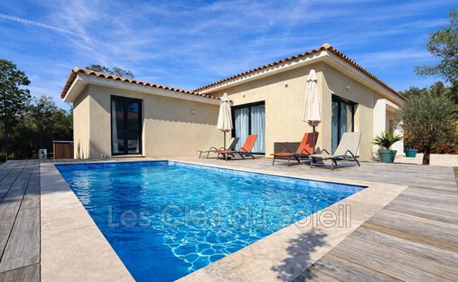 Villa in Camps-la-Source, Provence-Alpes-Côte d'Azur, France 1