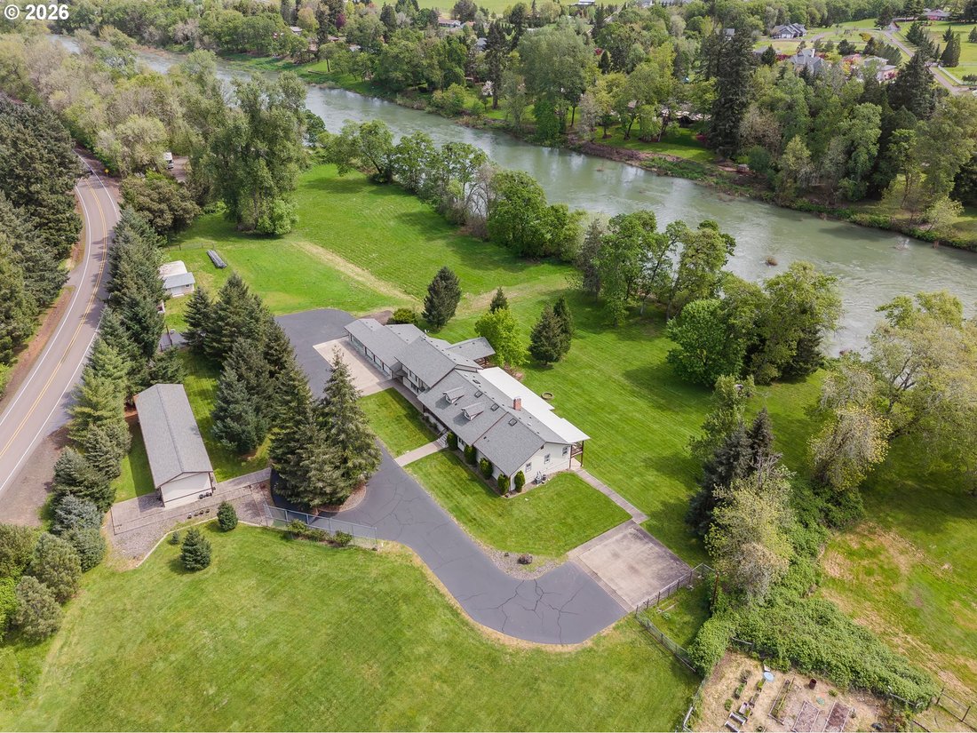 House in Roseburg, Oregon, United States 1 - 17731333