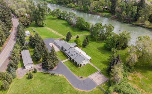 House in Roseburg, Oregon, United States 1