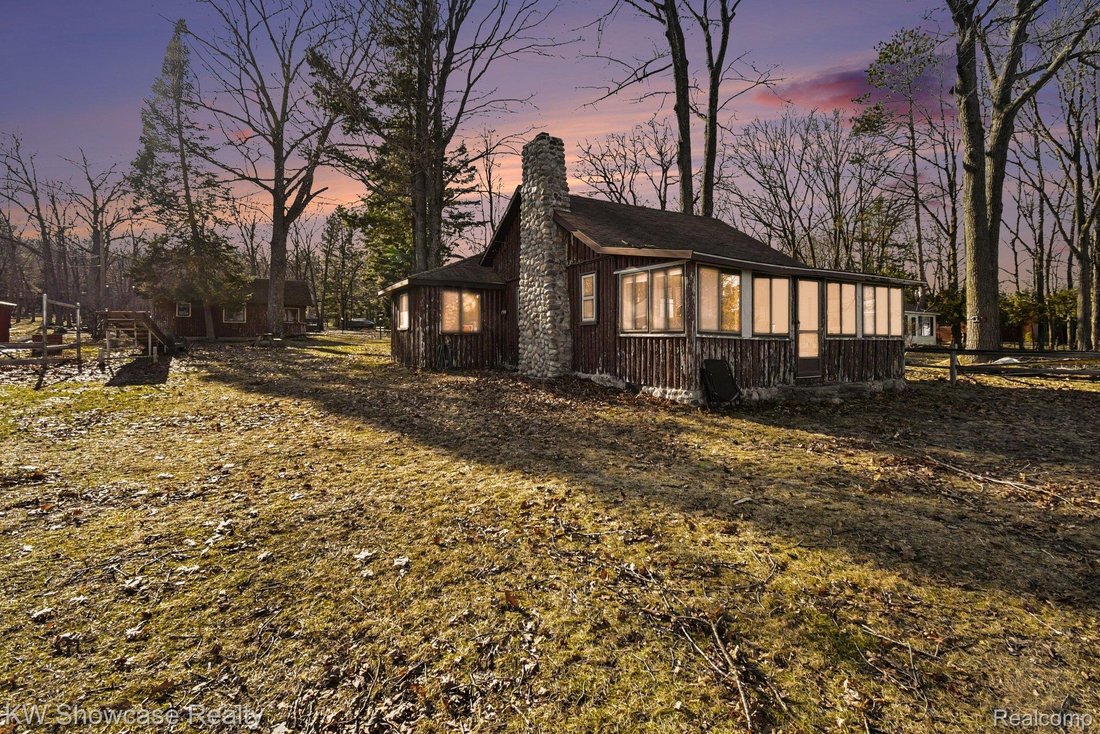House in Hubbard Lake, Michigan, United States 4 - 17728477