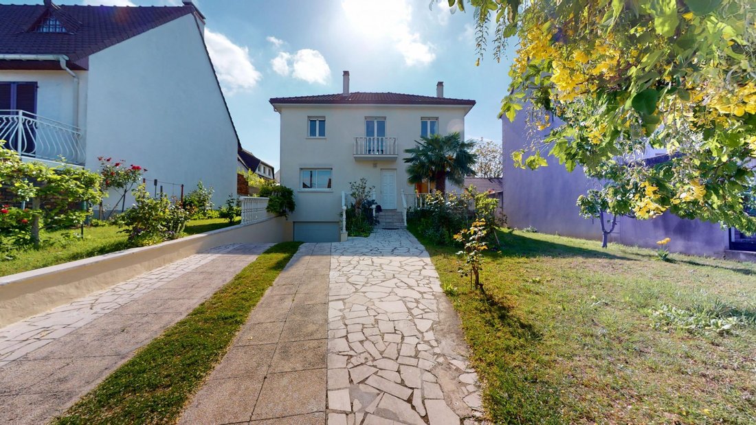 House in Ormesson-sur-Marne, Ile-de-France, France 1 - 17727524
