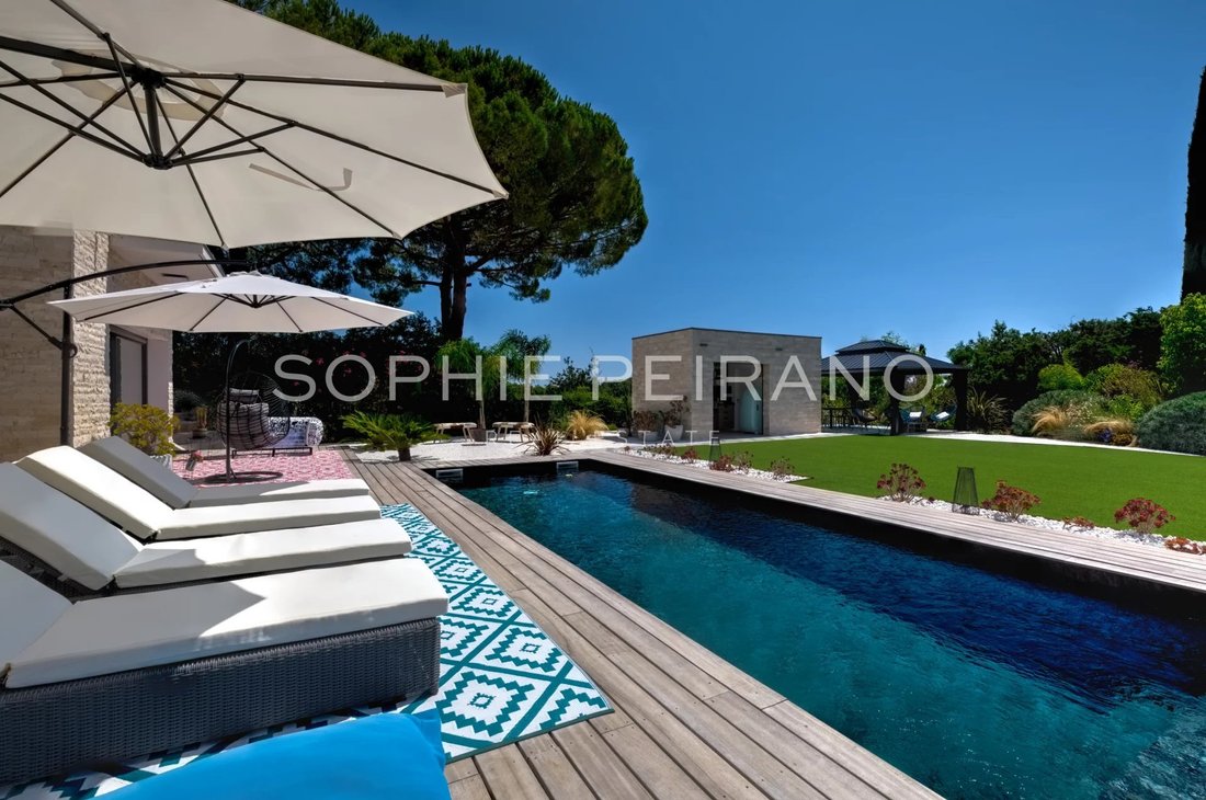 Villa in Mougins, Provence-Alpes-Côte d'Azur, France 1 - 17727981