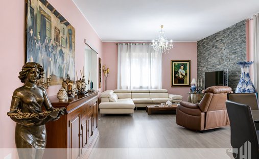 House in Center, Belluno, Veneto 1