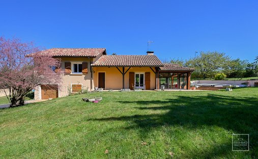 House in Arrondissement of Villefranche-sur-Saône, Auvergne-Rhône-Alpes, France 1