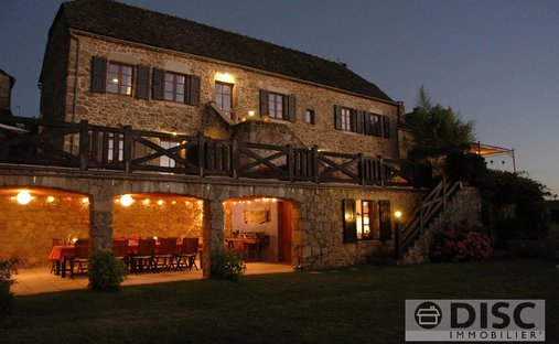 Estate in Saint-Andre-de-Najac, Occitania, France 1