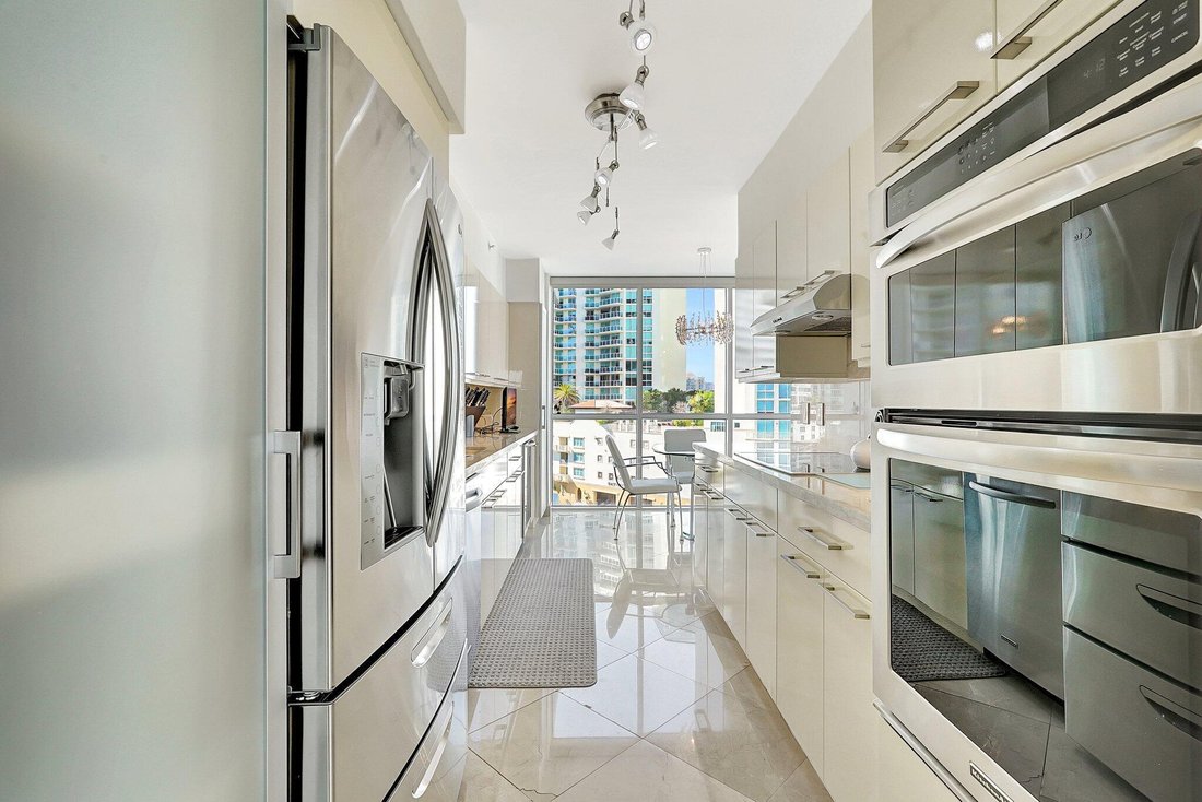 Condo in Sunny Isles Beach, Florida, United States 4 - 17729698
