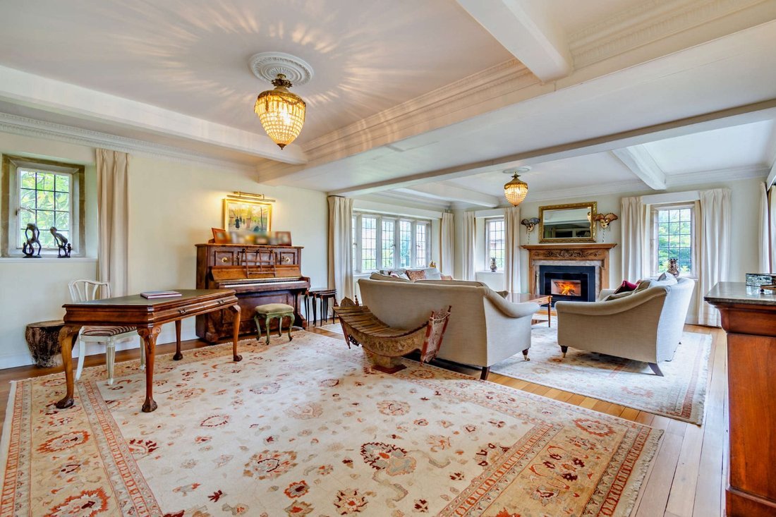 House in Tower Hill, Southwater, England 2 - 17730801