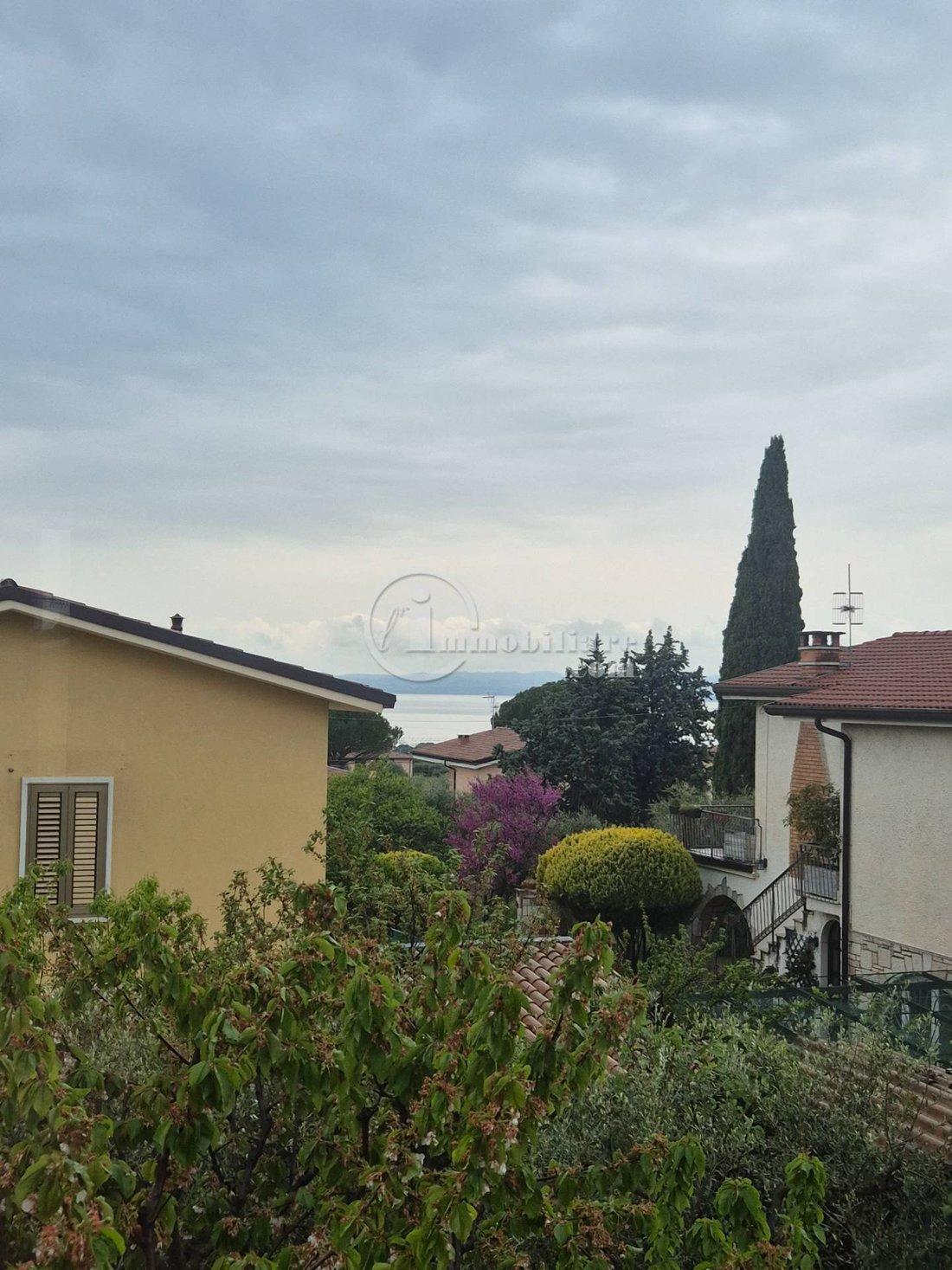 Villa in Bardolino, Veneto, Italy 1 - 17732039
