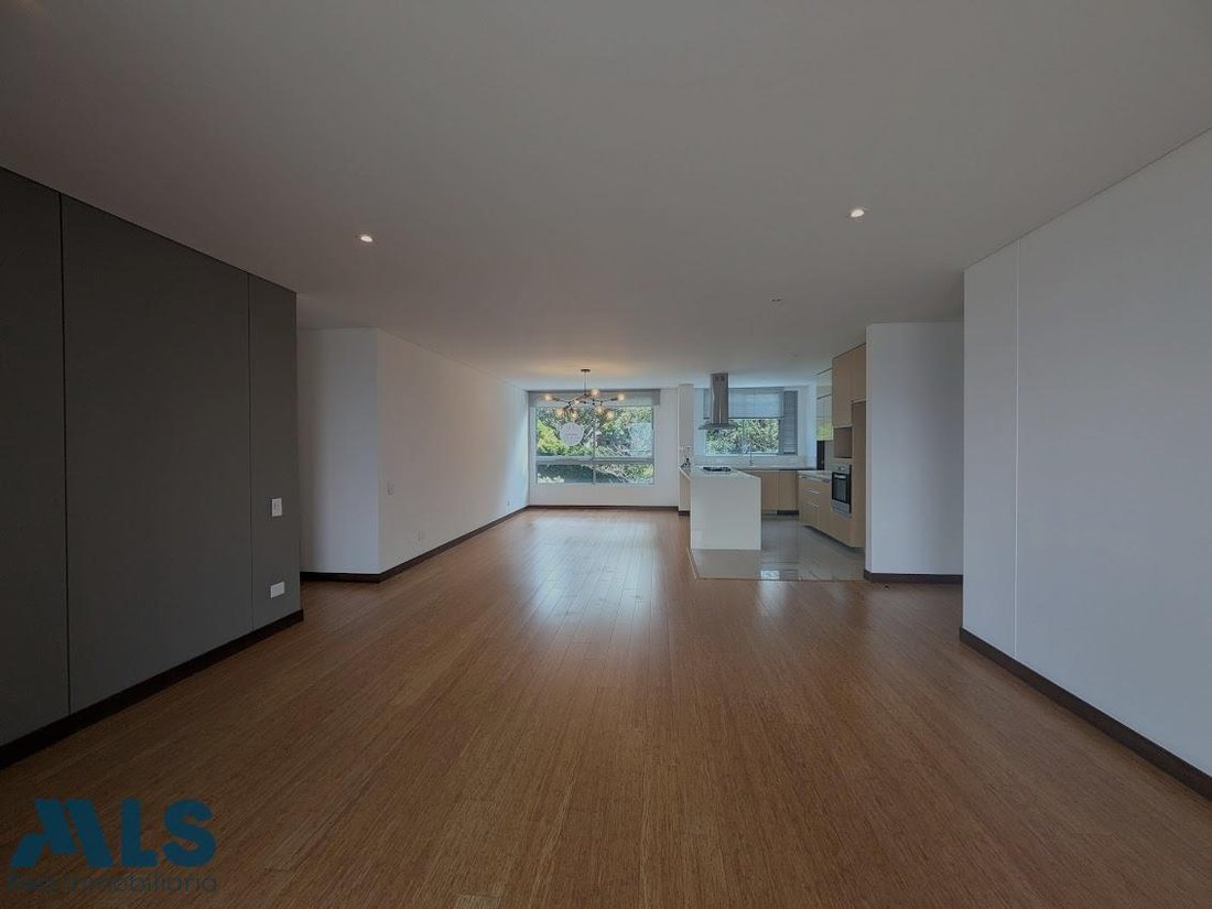 Apartment in Medellín, Antioquia, Colombia 1 - 17727417