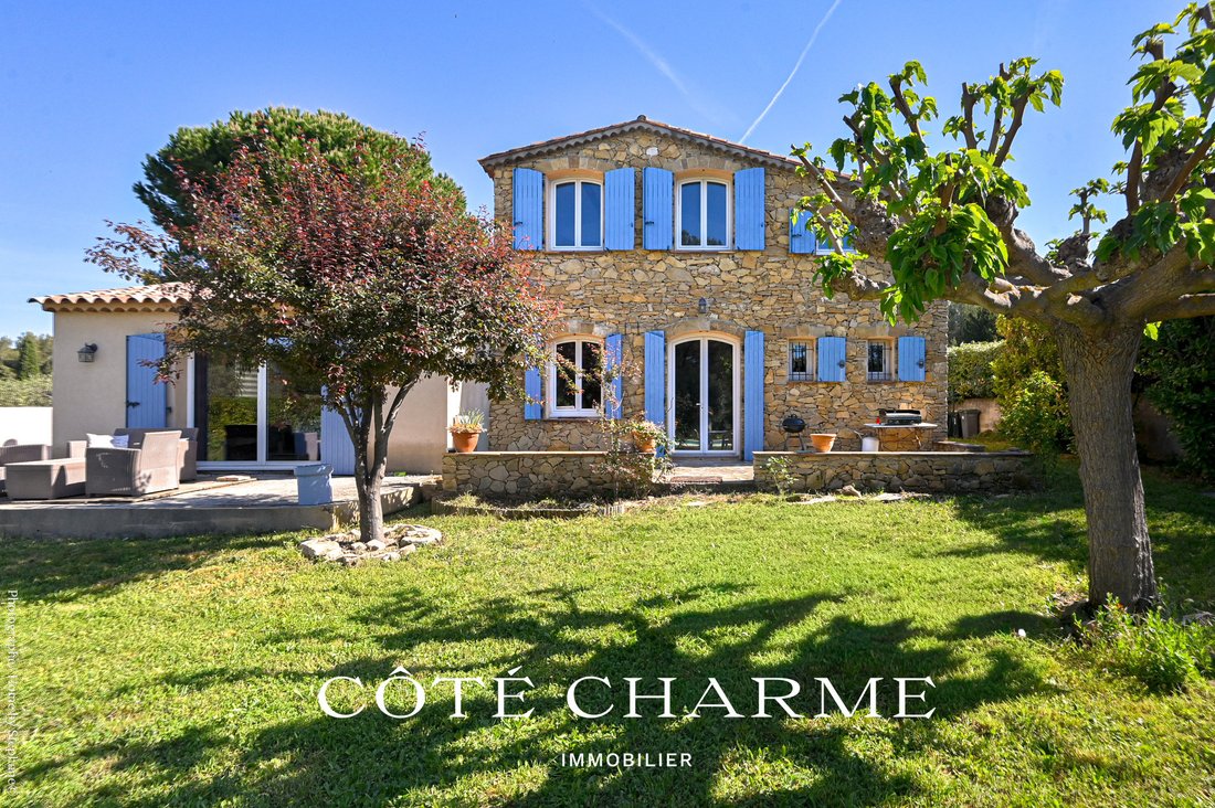 House in Centre Ville, Le Beausset, France 1 - 17727489