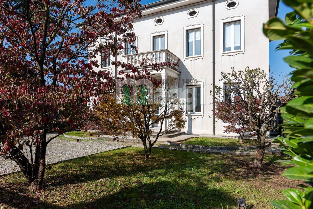 Villa in Meda, Lombardy, Italy 4 - 17726801