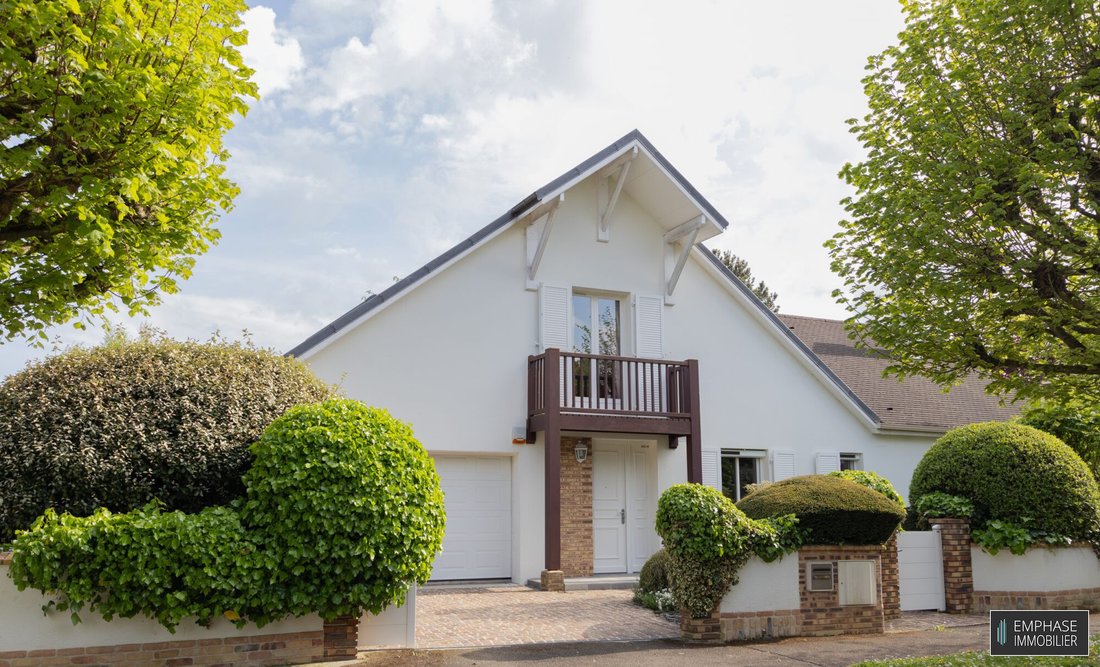 House in Villennes-sur-Seine, Ile-de-France, France 1 - 16219910
