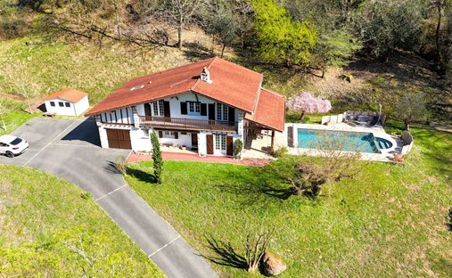 Villa in Biriatou, Nouvelle-Aquitaine, France 1