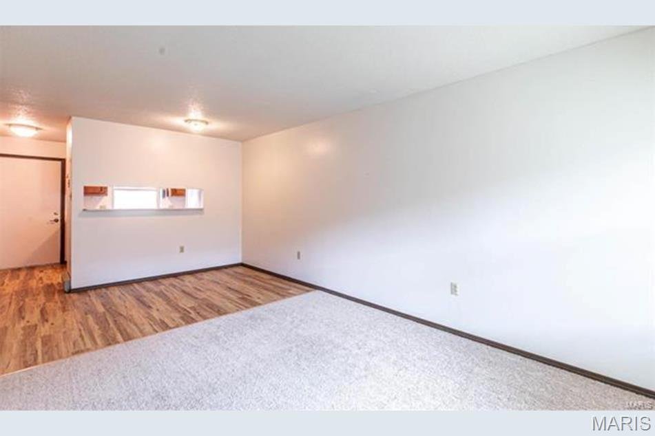 Townhouse in Poplar Bluff, Missouri, United States 2 - 17729545