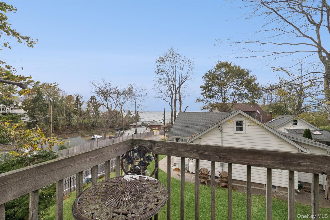 House in Rocky Point, New York, United States 2 - 17727716