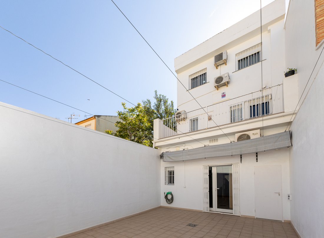 Townhouse in la Pobla de Vallbona, Valencian Community, Spain 2 - 17730962