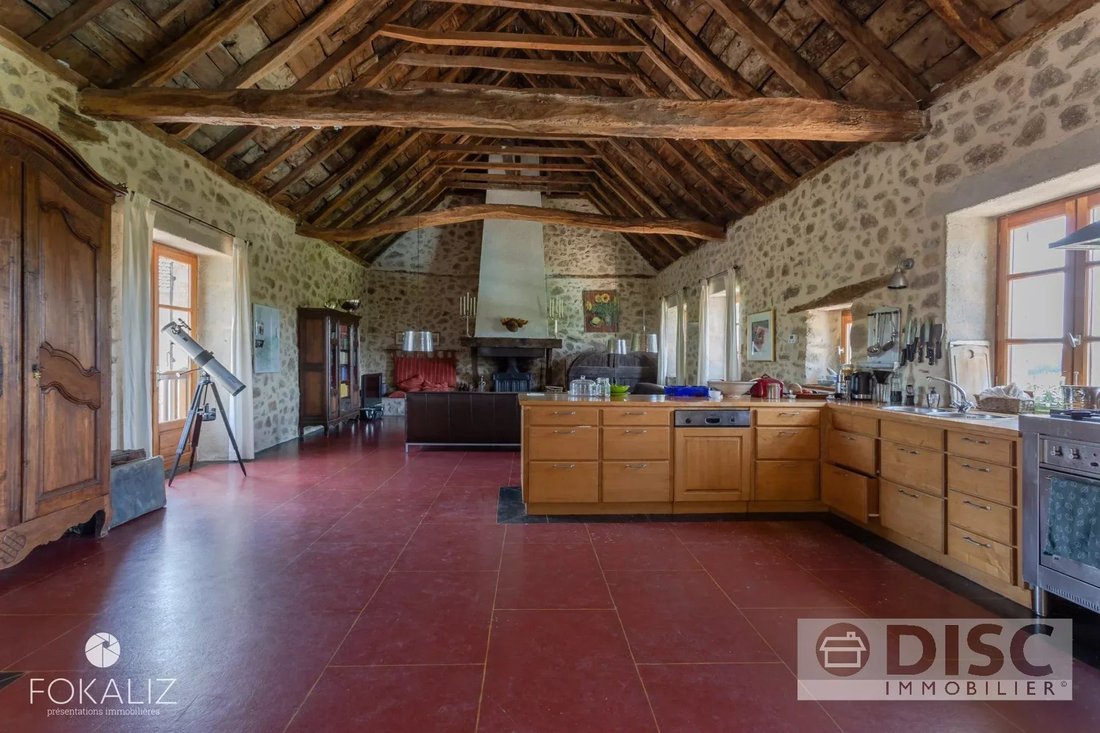 Estate in Saint-Andre-de-Najac, Occitania, France 5 - 17728139