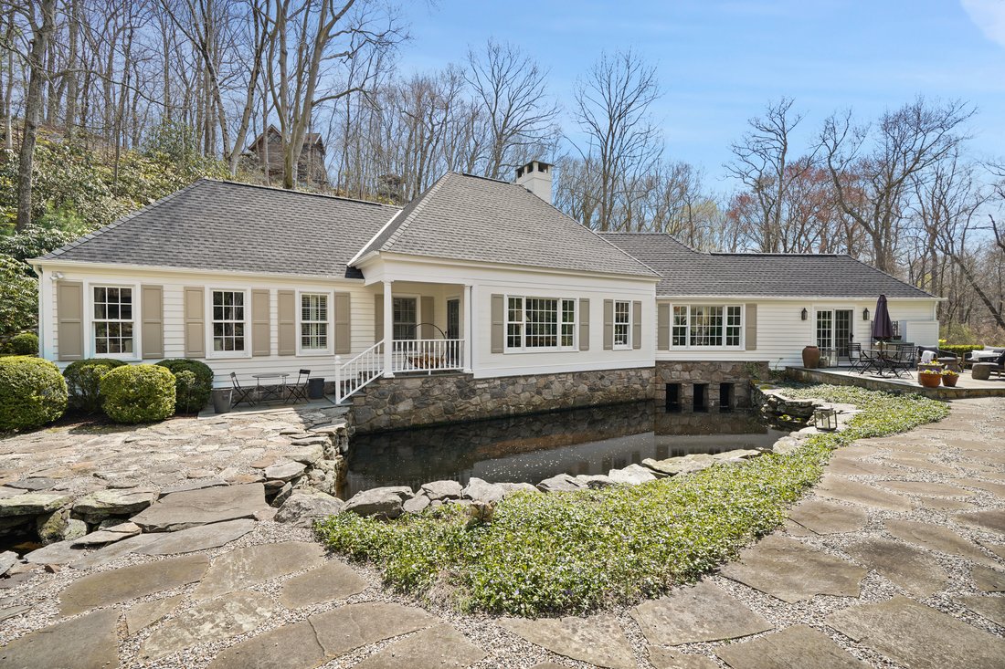 House in Stamford, Connecticut, United States 2 - 17726330