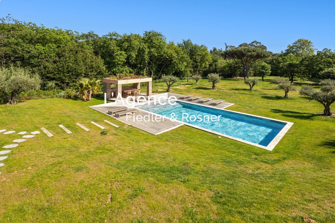 Villa in Ramatuelle, Provence-Alpes-Côte d'Azur, France 3 - 17727593