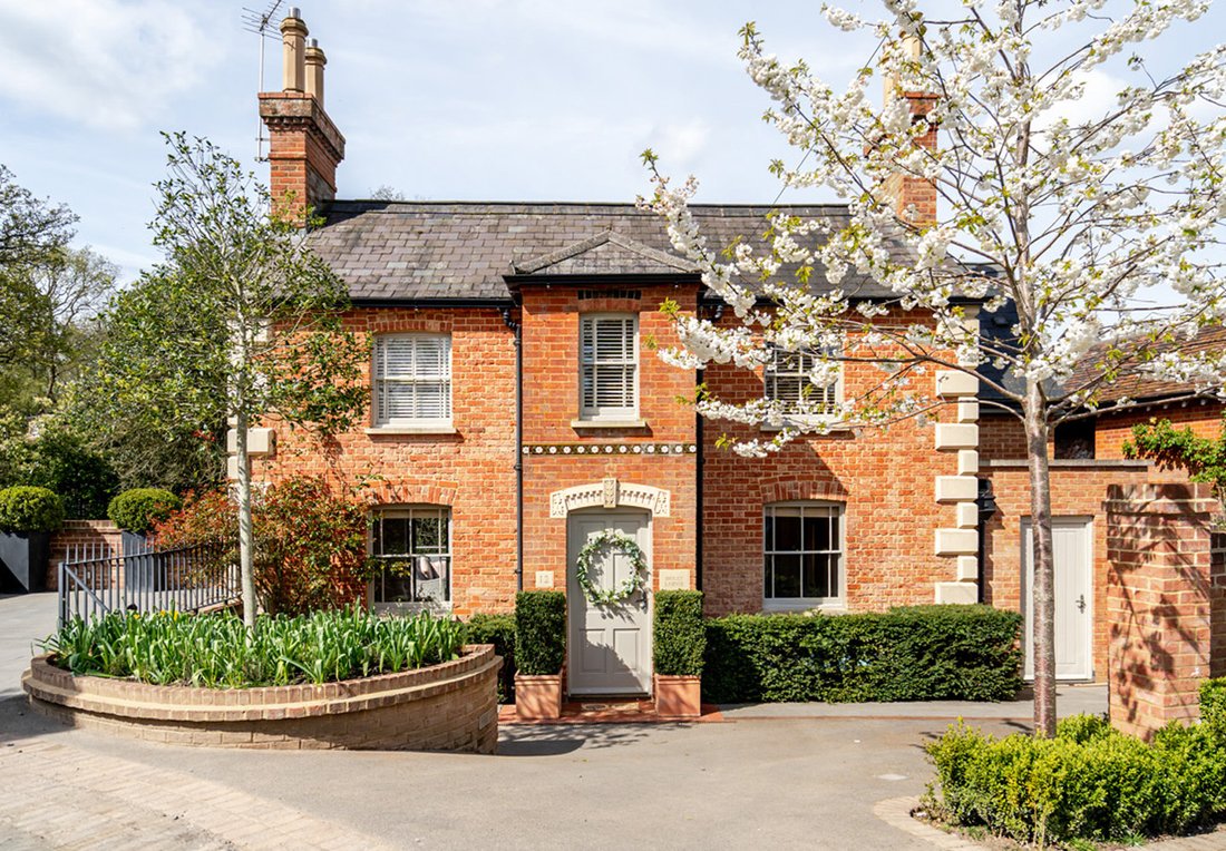 House in Aspley Heath, Bedfordshire, England 1 - 17726738