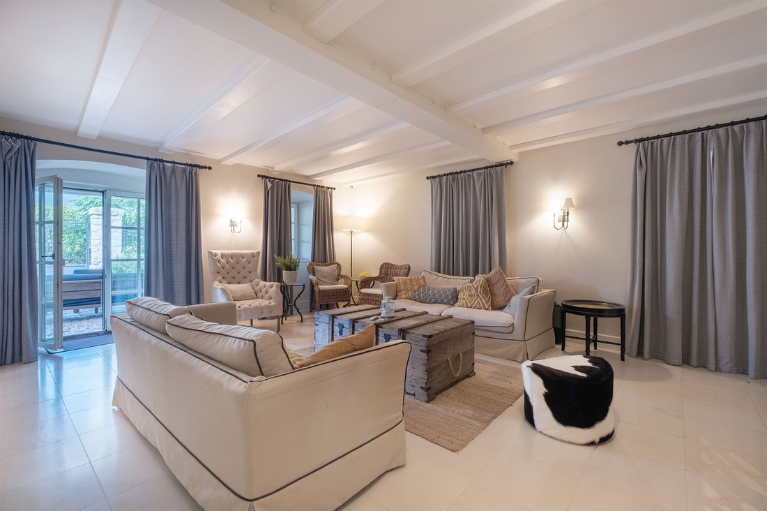 Villa in Kotor, Kotor Municipality, Montenegro 1 - 15800727
