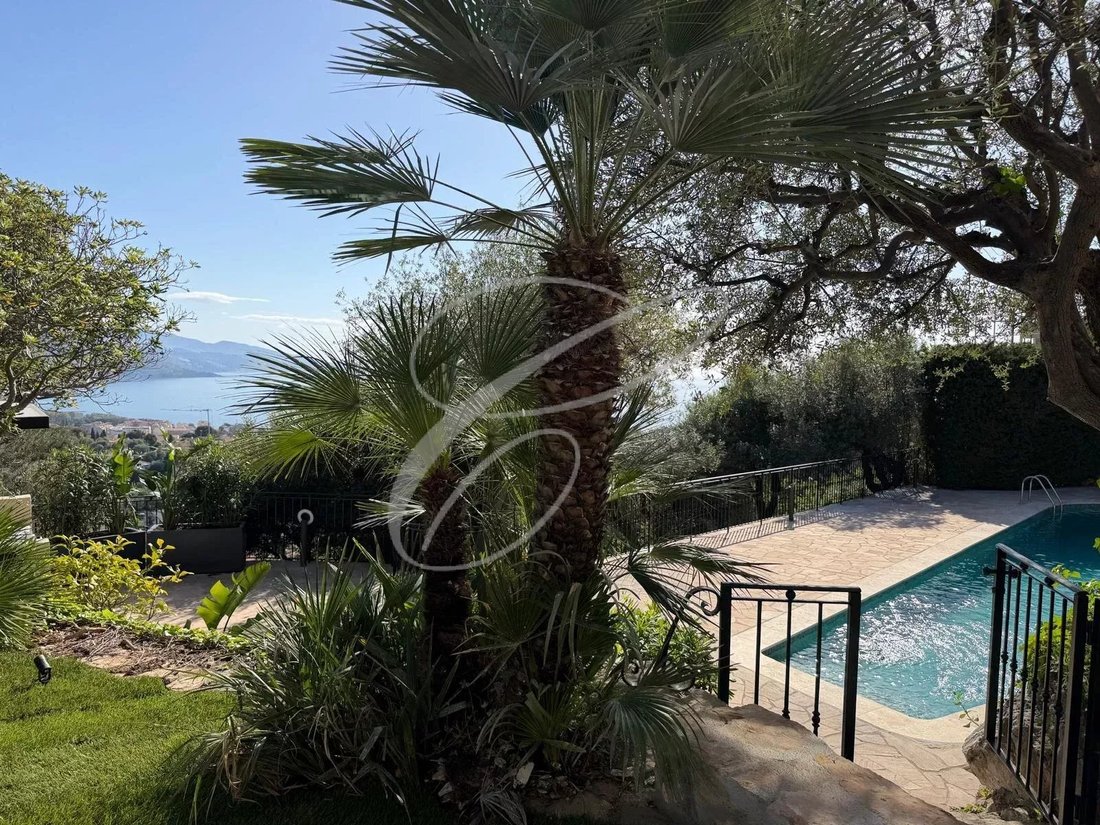 Villa in French Riviera, Provence-Alpes-Côte d'Azur, France 3 - 17728057