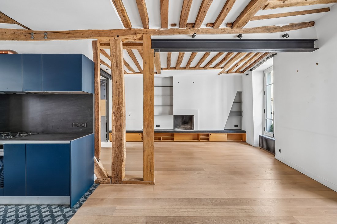 Apartment in Saint Gervais, Paris 4e Arrondissement, Paris 2 - 17732234