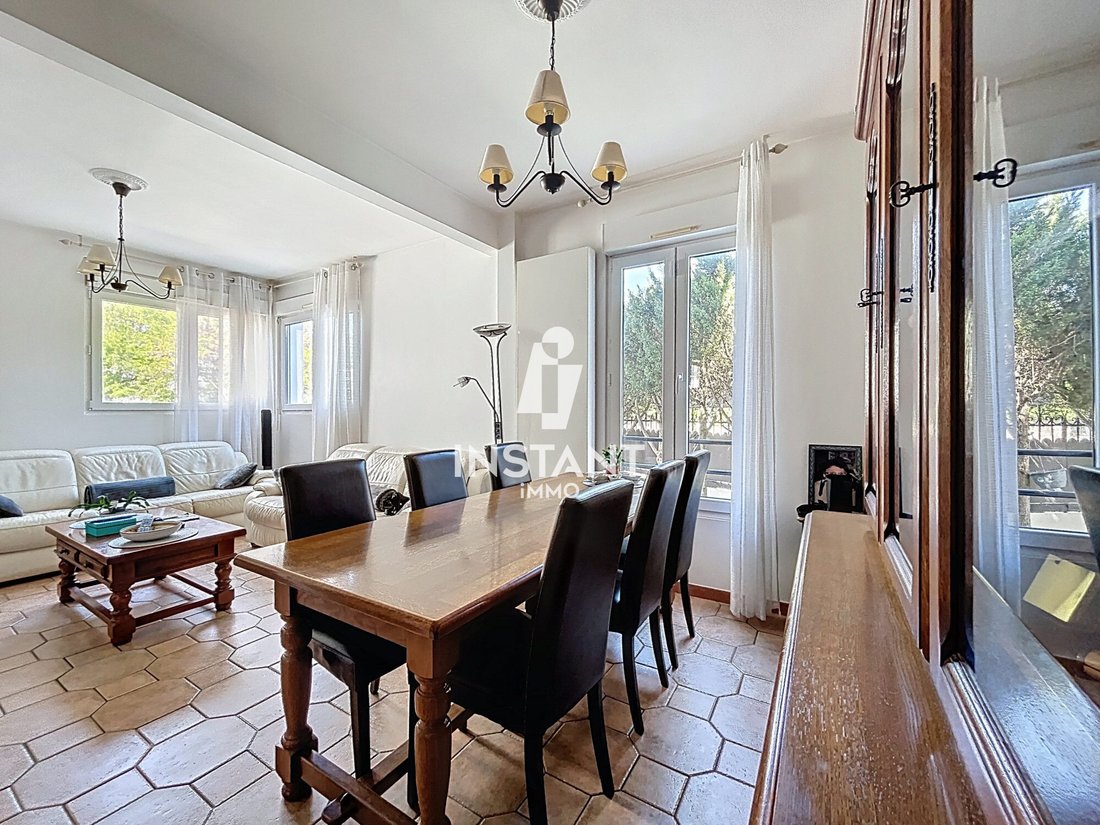 House in Creteil, Ile-de-France, France 2 - 17732276