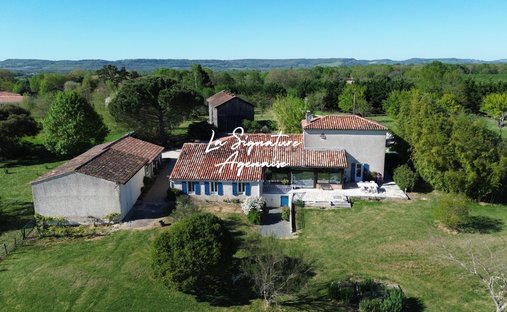 House in Saint-Sardos, Nouvelle-Aquitaine, France 1