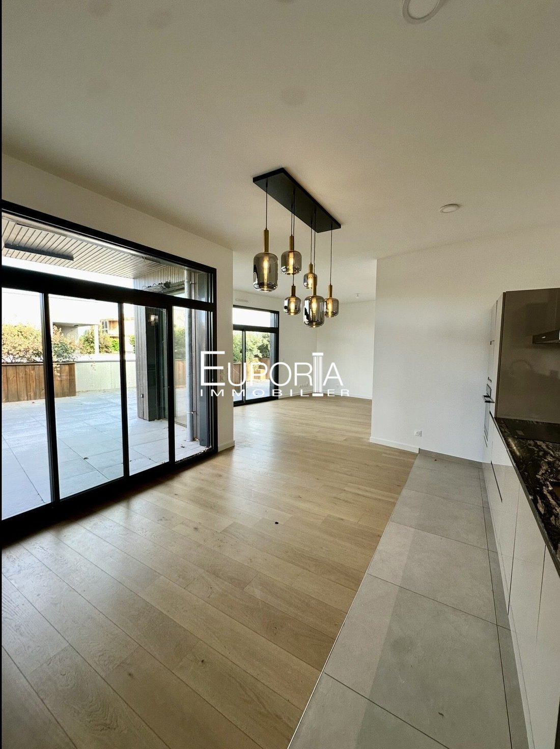 Apartment in Tassin le Bourg, Tassin-la-Demi-Lune, France 1 - 17732432