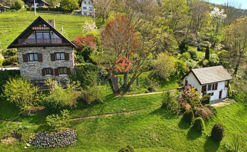 House in Saint-Jean-le-Vieux, Auvergne-Rhône-Alpes, France 1
