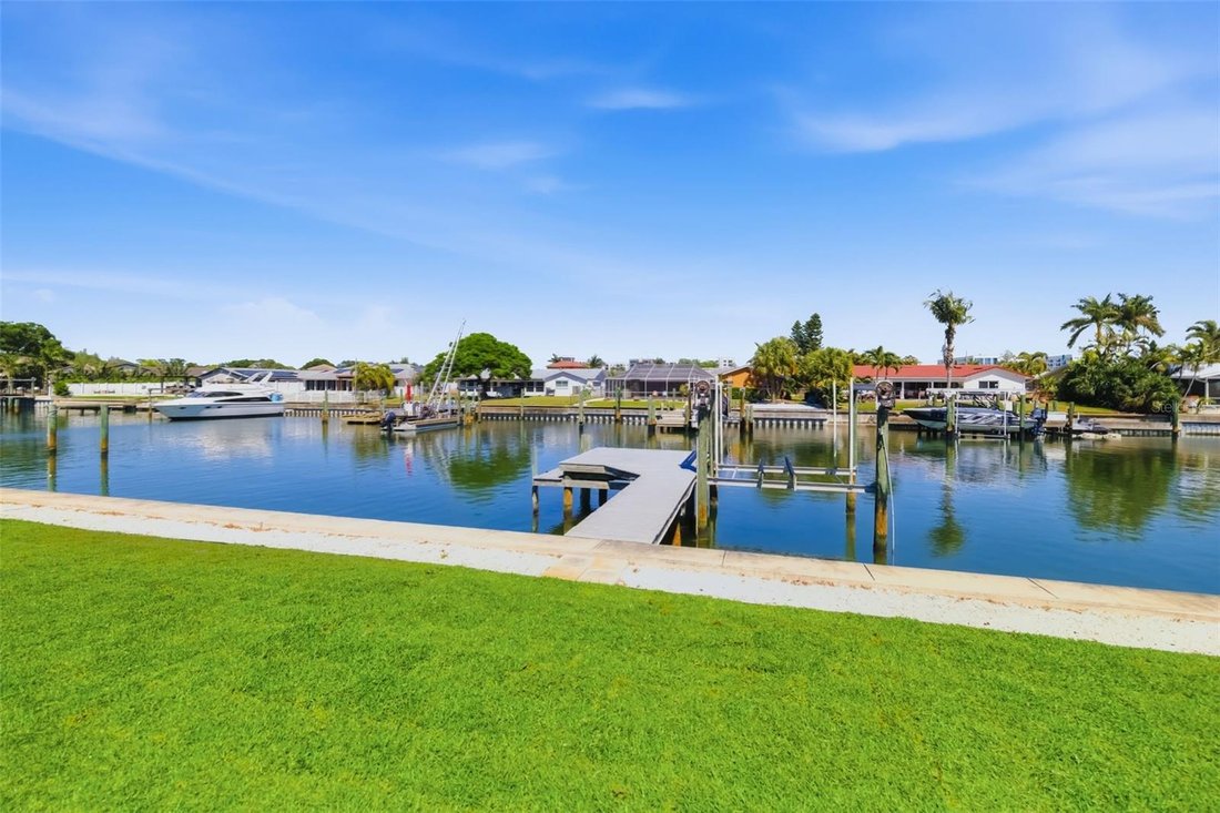 House in St. Petersburg, Florida, United States 2 - 17729903