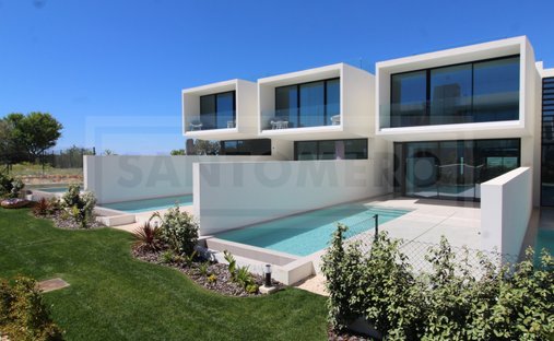 House in Olhos de Agua, Algarve, Portugal 1