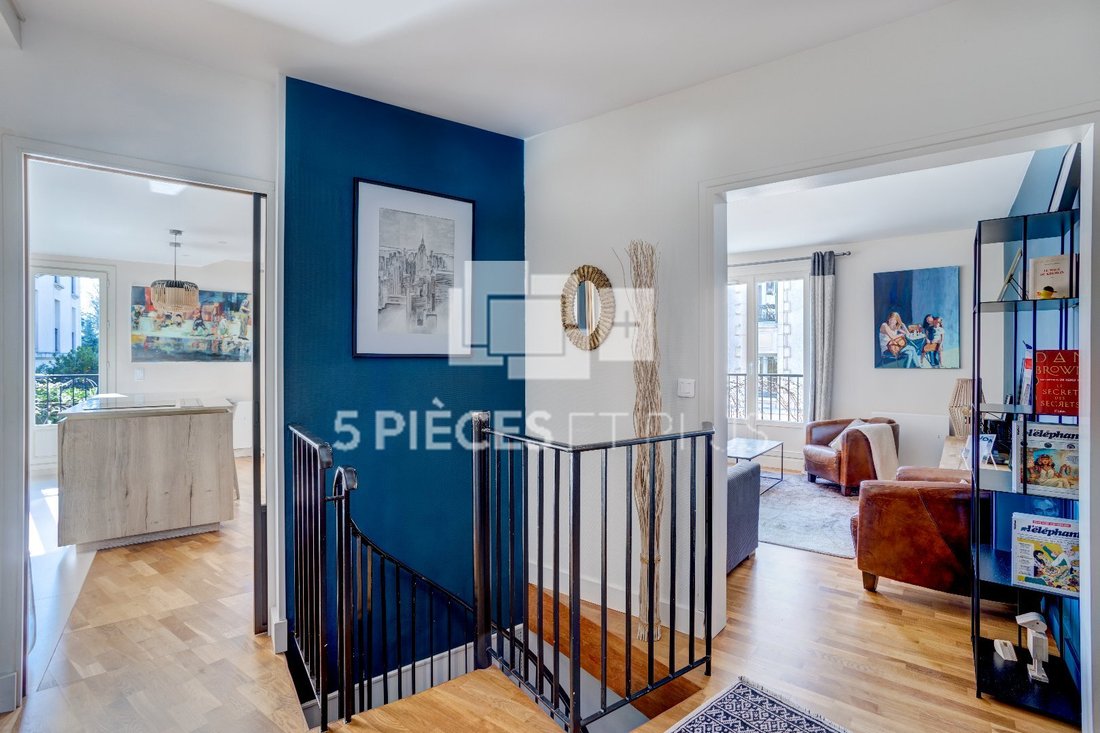 Apartment in Domaine National du Château, Versailles, France 3 - 17730746