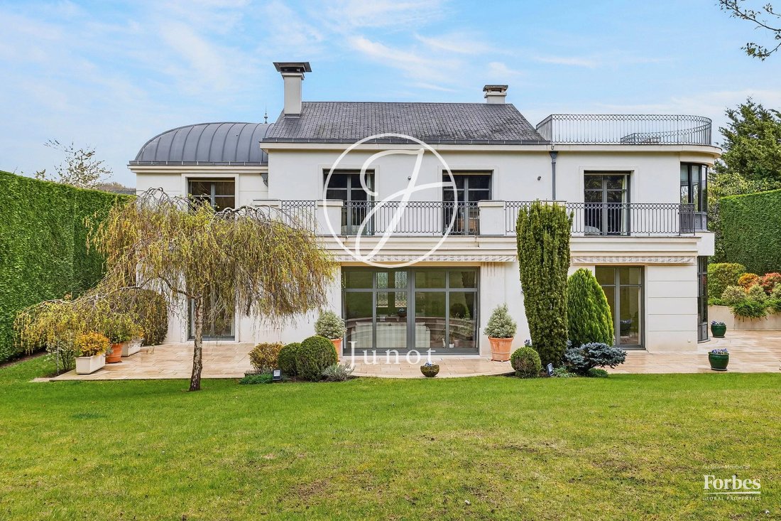 Casa en Thierry-Saint-Cloud, Ville-d'Avray, Francia 2 - 17542752