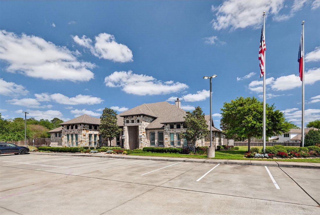 House in Pinehurst, Texas, United States 2 - 17730637