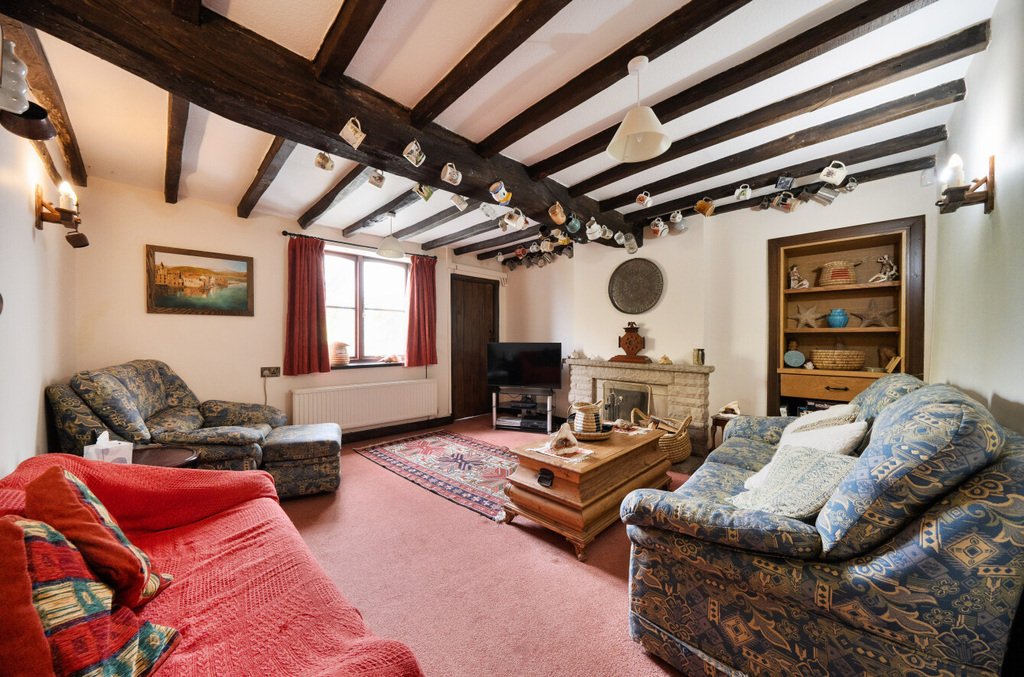 House in Woodhouse, Whittington, England 3 - 17729457