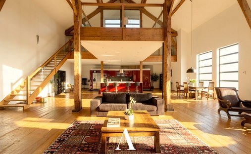 House in Thoiry, Auvergne-Rhône-Alpes, France 1