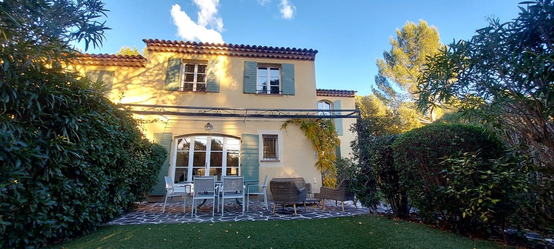 House in La Motte, Provence-Alpes-Côte d'Azur, France 1 - 17730199